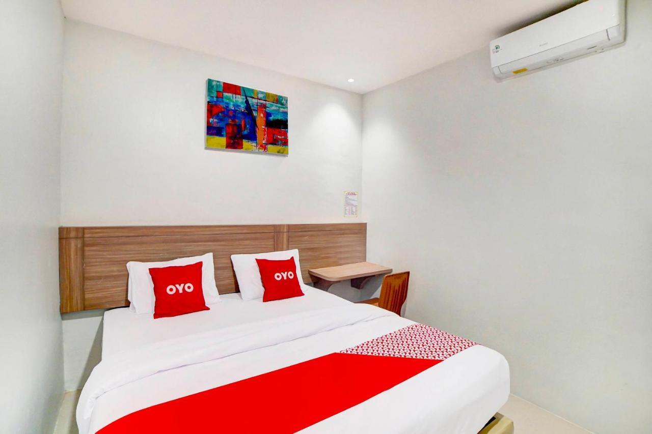 Oyo 91211 Mega Comfort Guest House เมดาน ภายนอก รูปภาพ