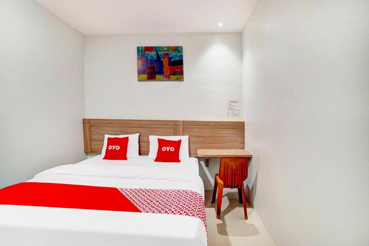 Oyo 91211 Mega Comfort Guest House เมดาน ภายนอก รูปภาพ