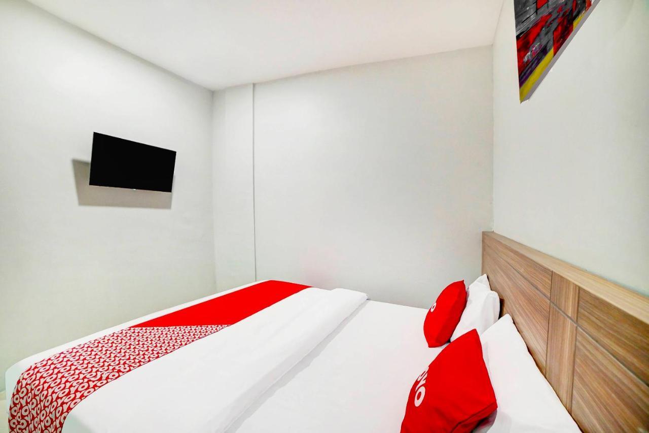Oyo 91211 Mega Comfort Guest House เมดาน ภายนอก รูปภาพ